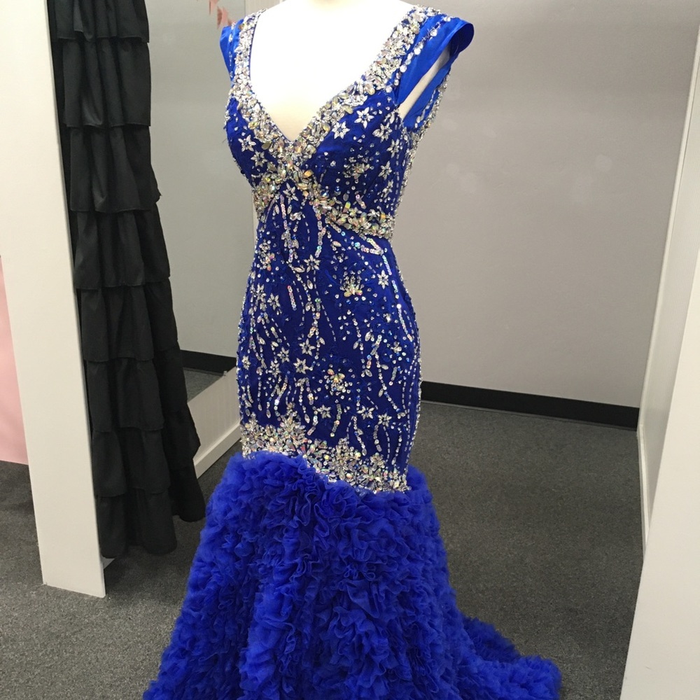Prom dress - Picture 5 of 6